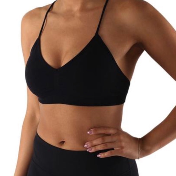 NWOT Black Crossback Sports Bra - Picture 2 of 6